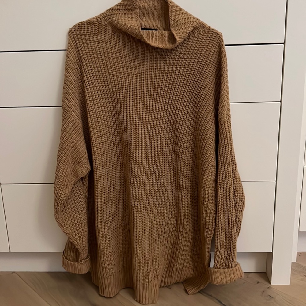 American eagle turtleneck sweater